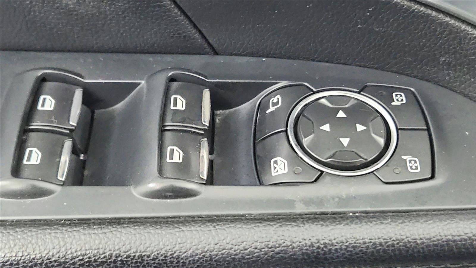 Used 2016 Ford Explorer Limited AWD/4WD image 18