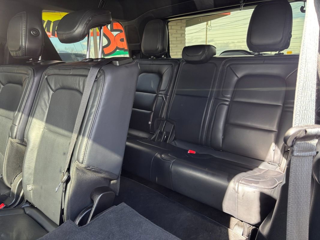 Used 2019 Lincoln Navigator Reserve image 9