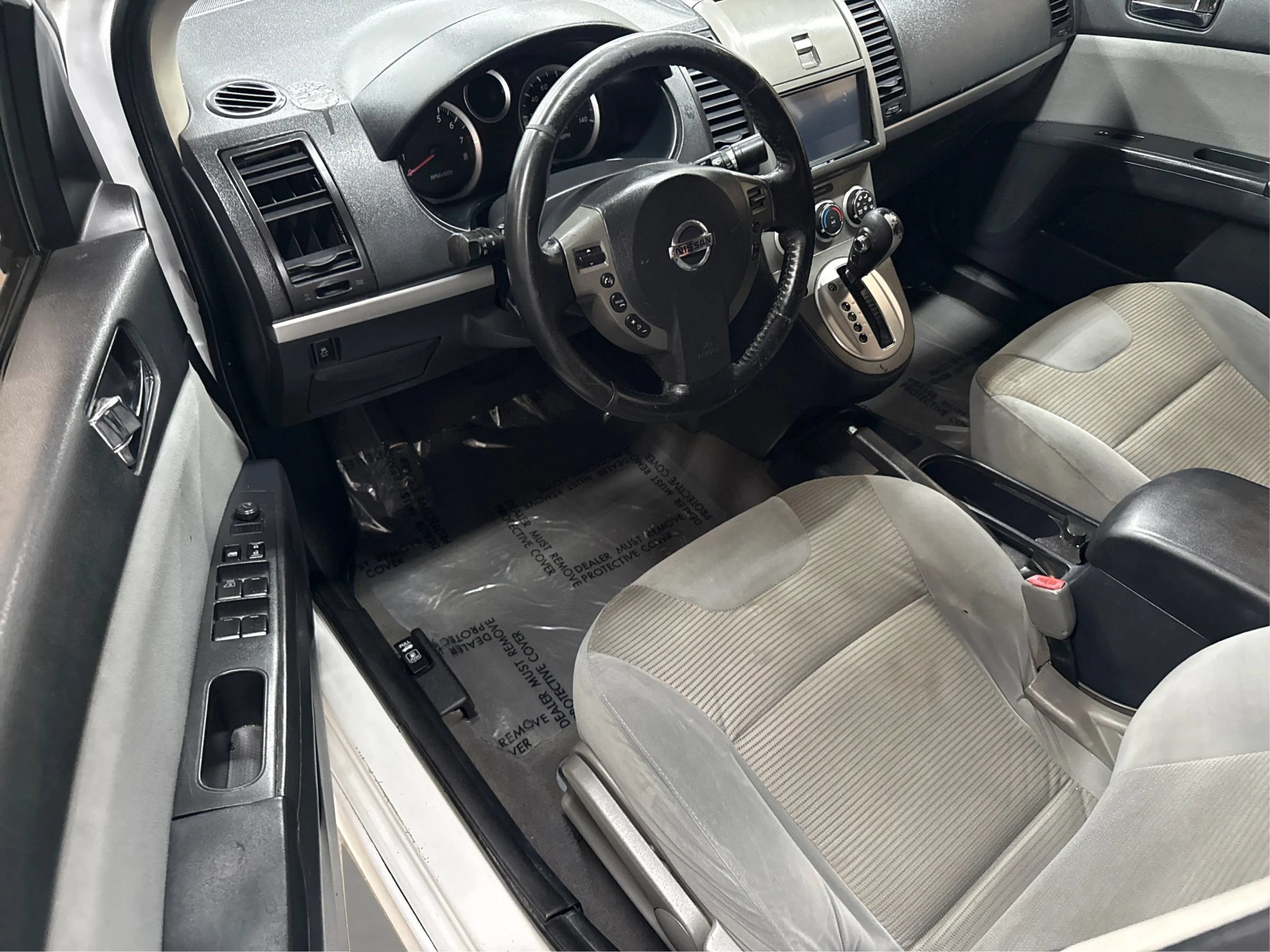 Used 2012 Nissan Sentra 2.0 SR w/ Special Edition Pkg FWD image 12