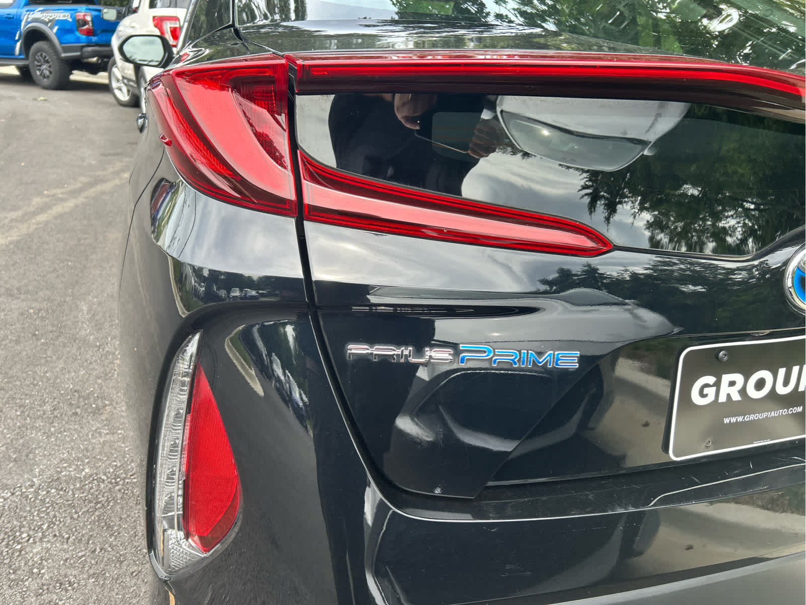 Used 2022 Toyota Prius Prime LE FWD image 3