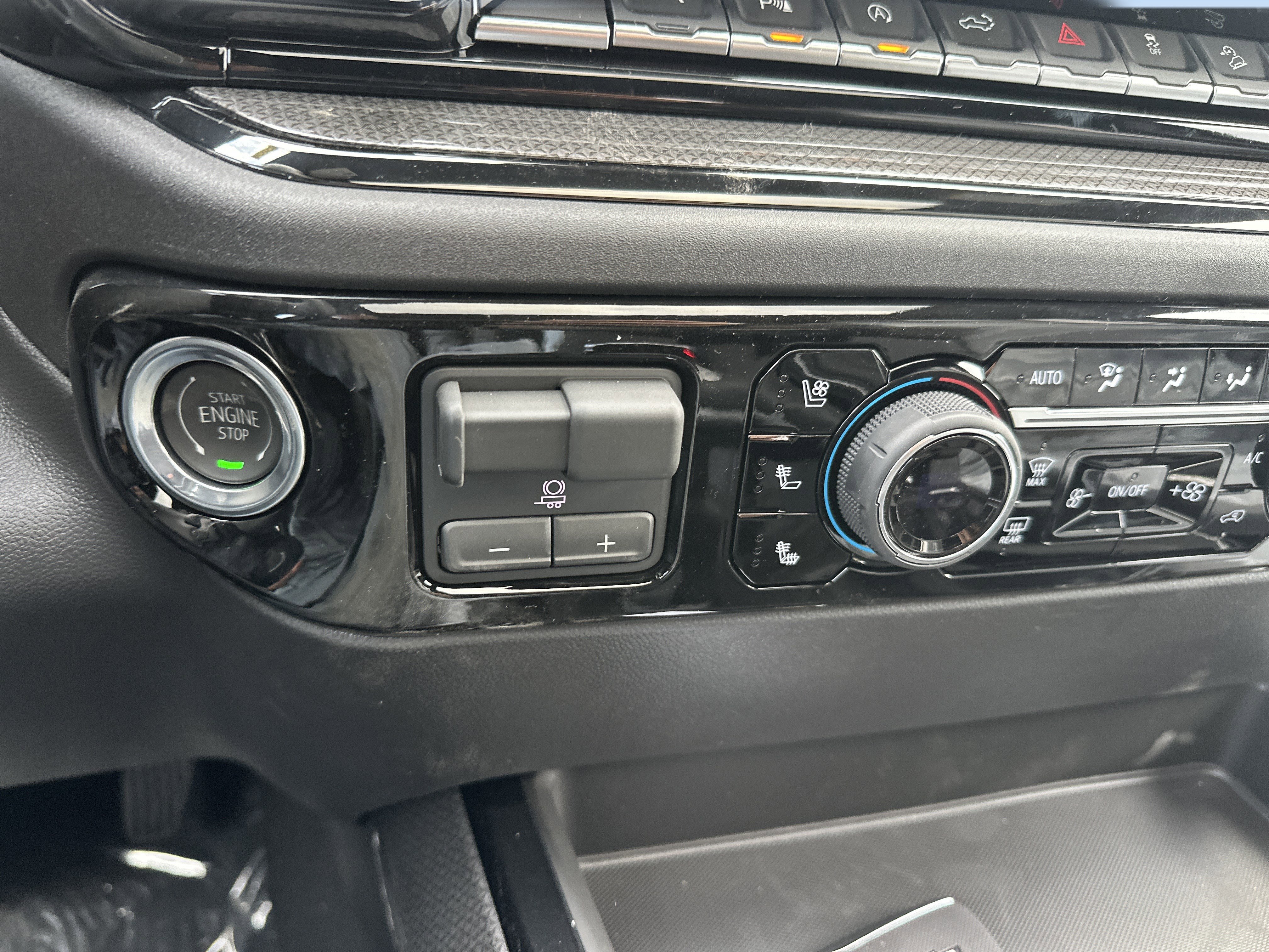 New 2026 Chevrolet Silverado 1500 ZR2 image 17