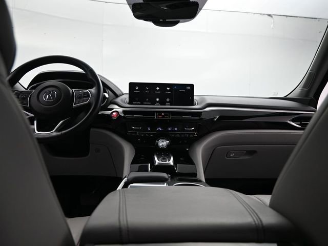 Used 2023 Acura MDX SH-AWD w/ Technology Package image 18