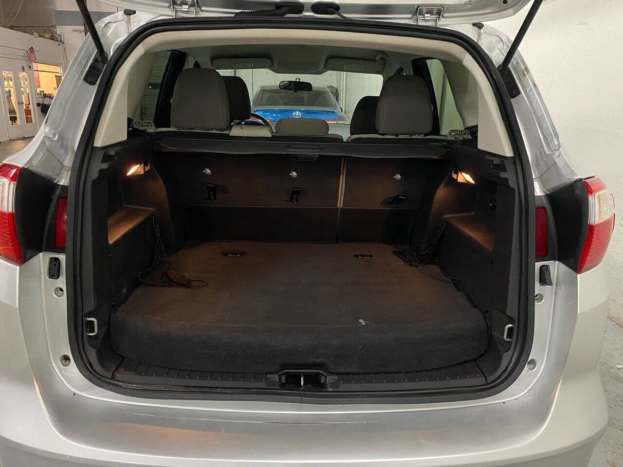 Used 2013 Ford C-MAX SE image 9