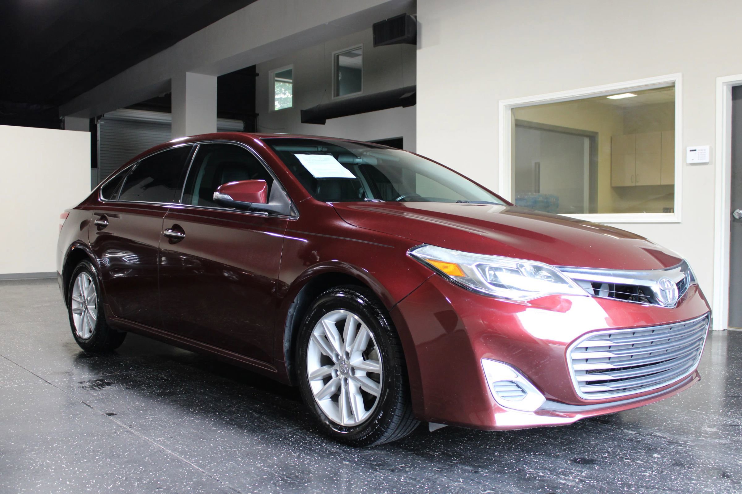 Used 2013 Toyota Avalon XLE