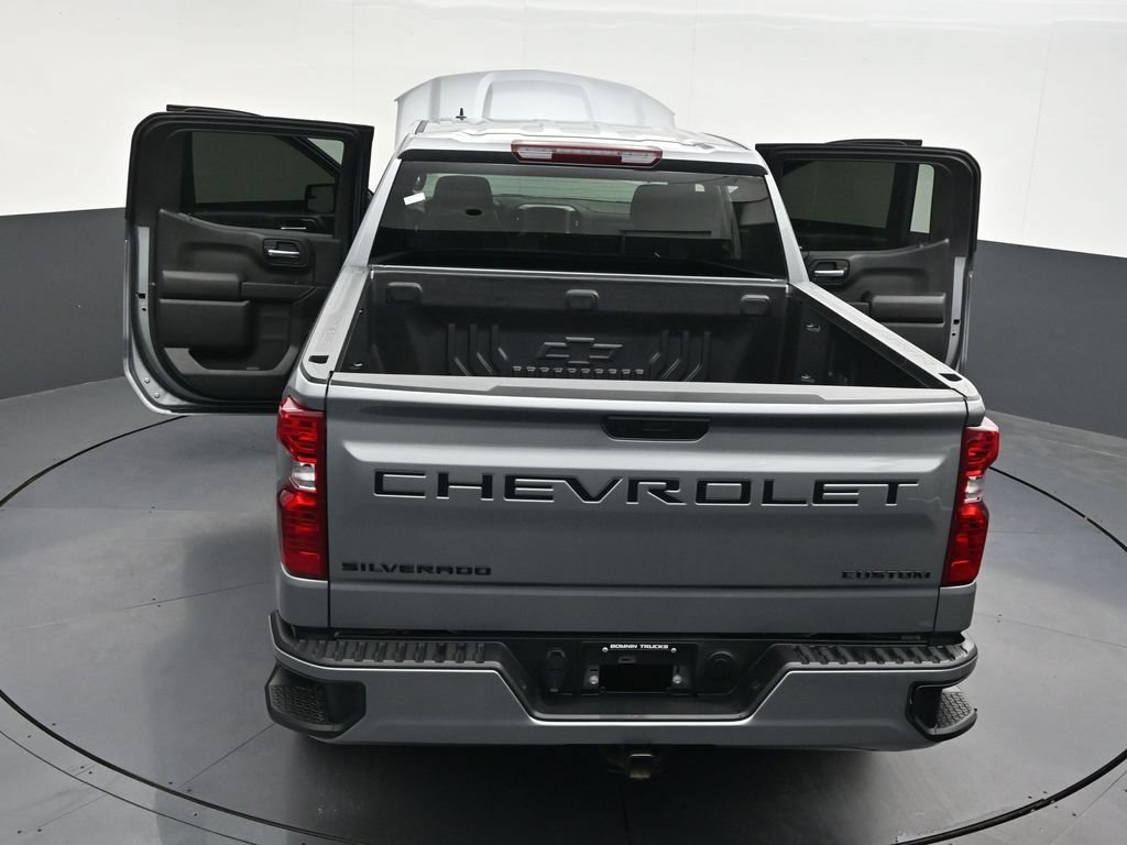 Used 2025 Chevrolet Silverado 1500 Custom w/ Turbomax Blackout Package RWD image 30