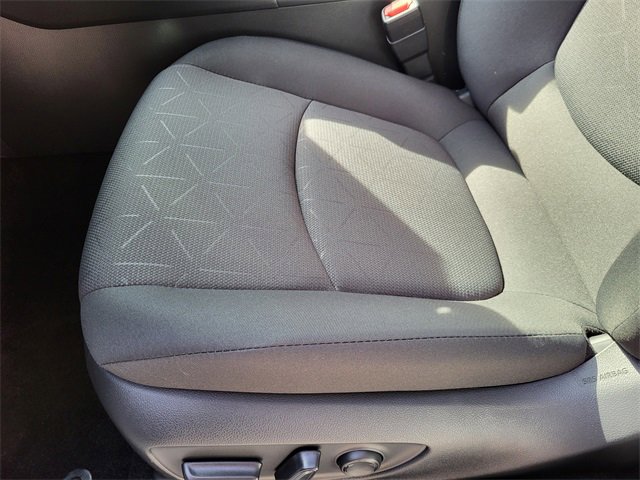 Used 2025 Toyota RAV4 XLE image 20