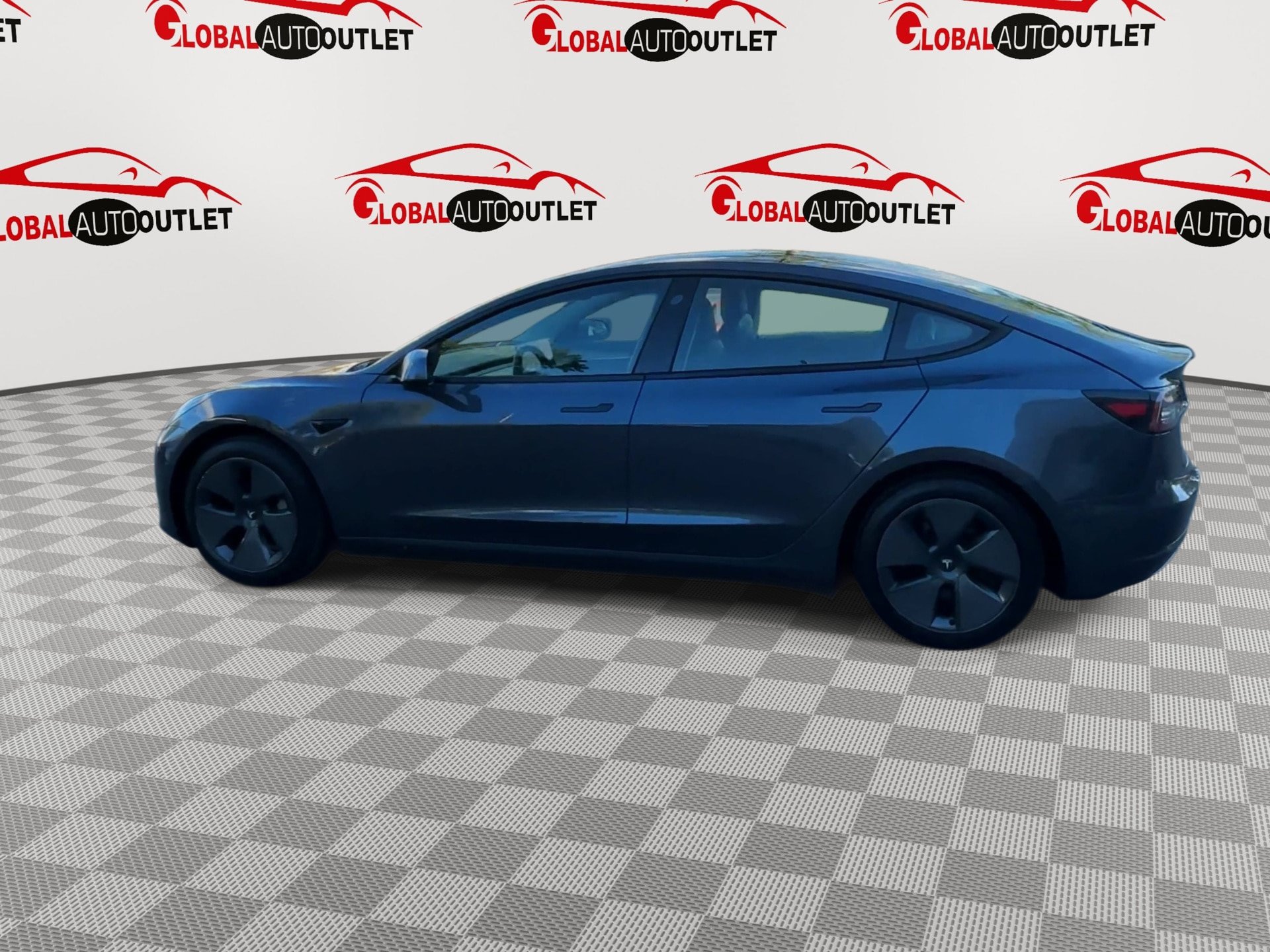 Used 2021 Tesla Model 3 Standard Range Plus RWD image 6