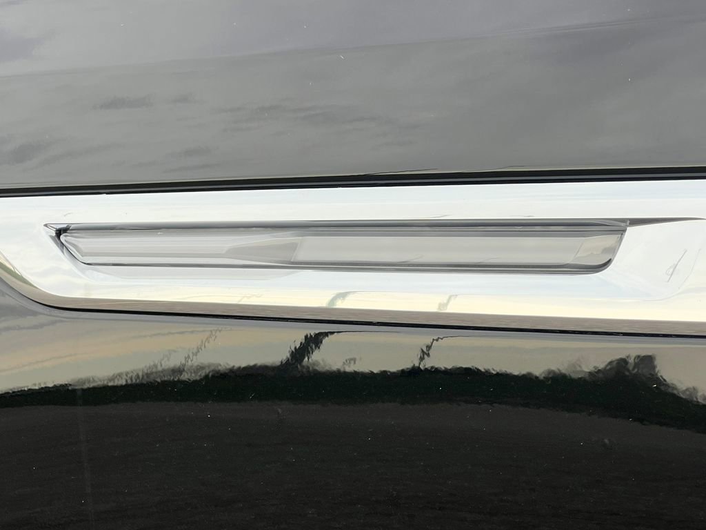 New 2026 Cadillac Escalade IQ Luxury 1 AWD/4WD image 43
