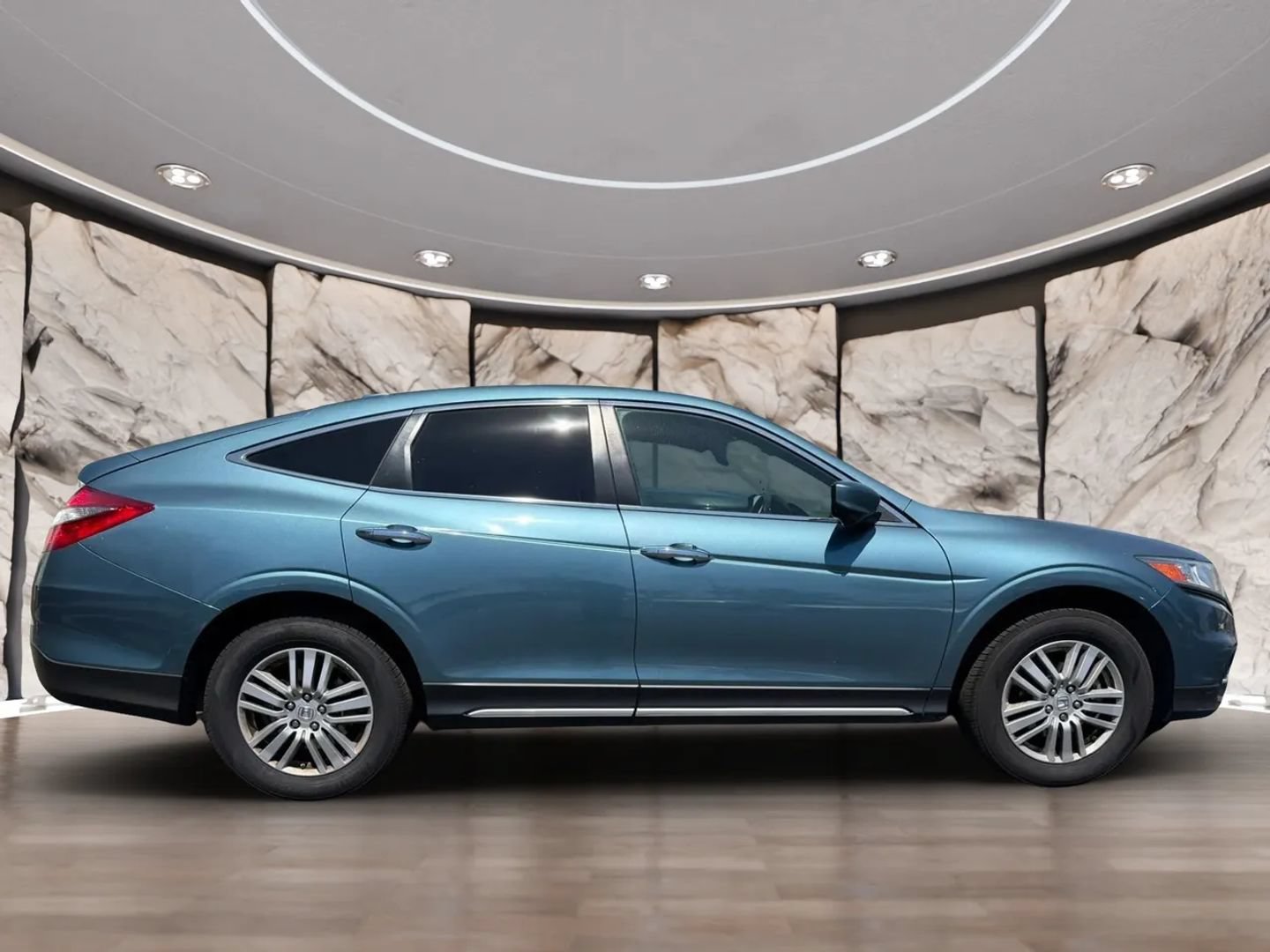 Used 2015 Honda Crosstour EX-L image 4