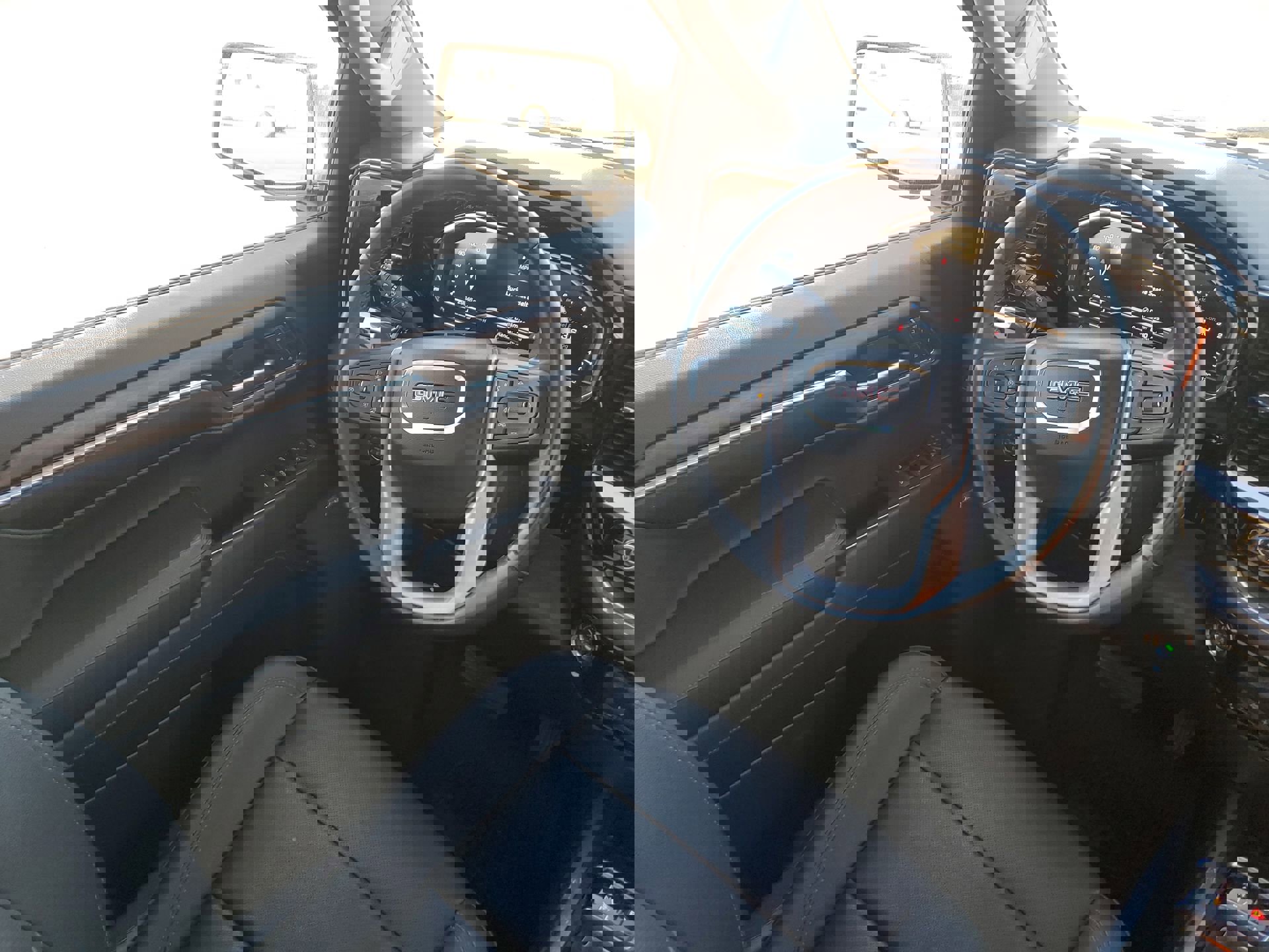 Used 2024 GMC Sierra 1500 SLT w/ SLT Premium Plus Package image 17