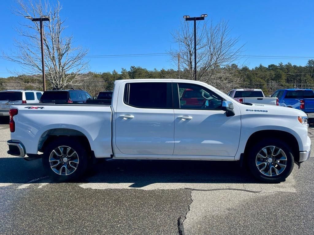 New 2025 Chevrolet Silverado 1500 LT AWD/4WD image 6