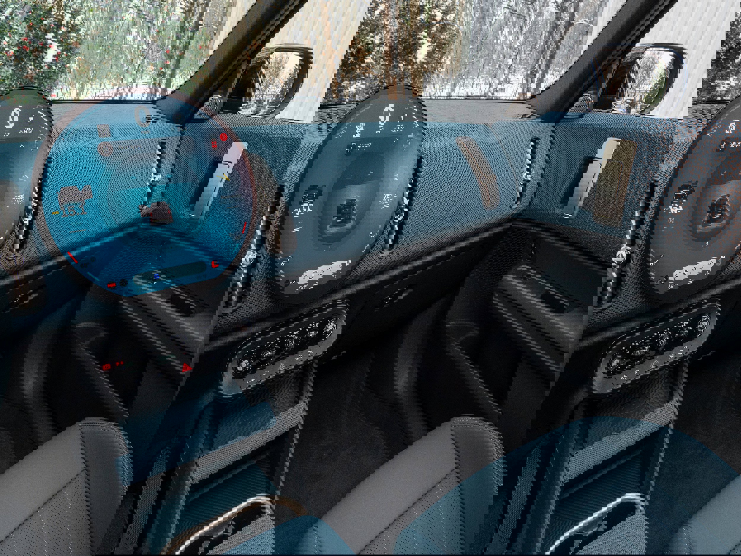 Used 2025 MINI Cooper Countryman S w/ Comfort Package Max image 23