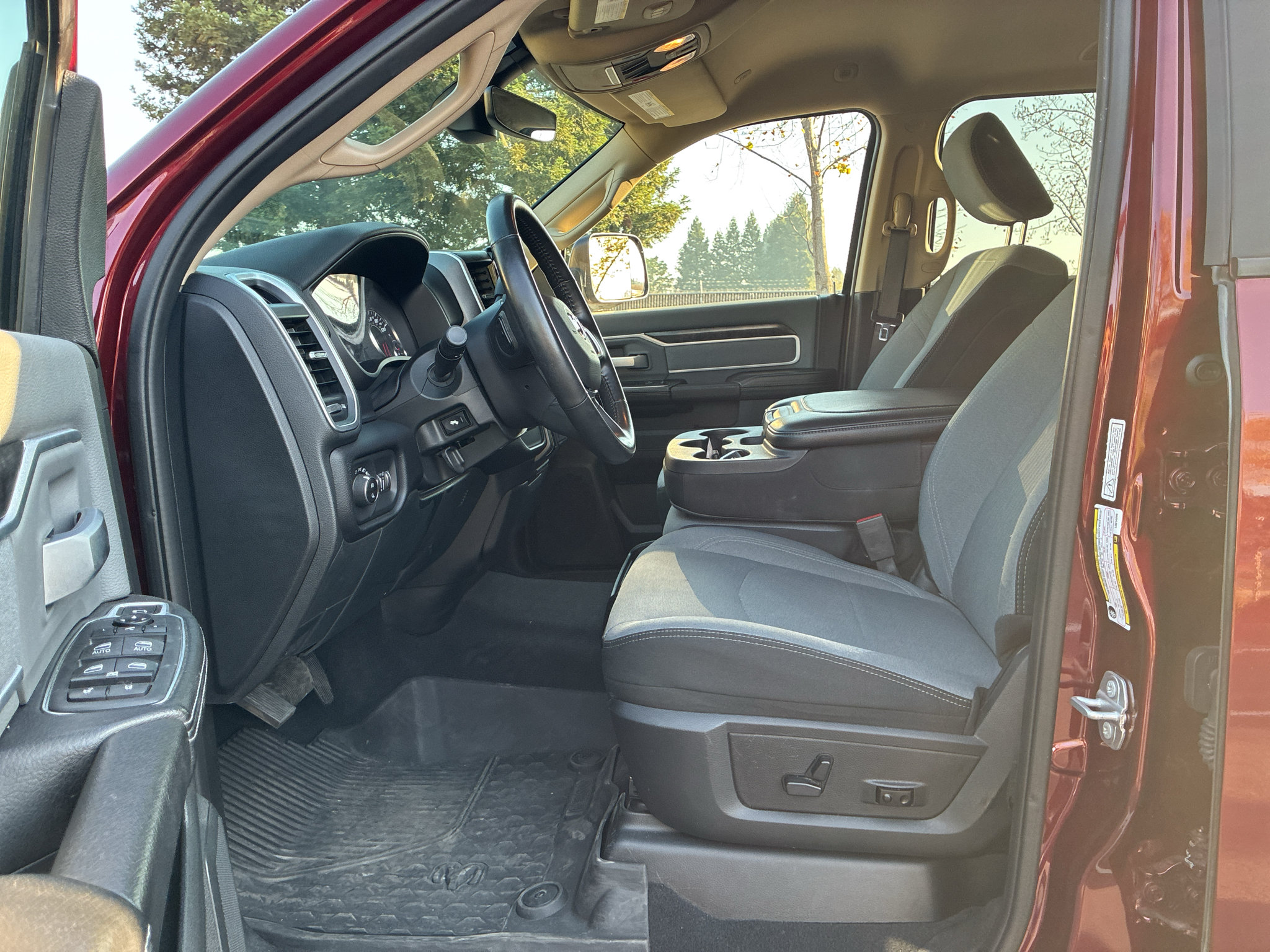 Used 2020 RAM 2500 Big Horn w/ Level 2 Equipment Group AWD/4WD image 20