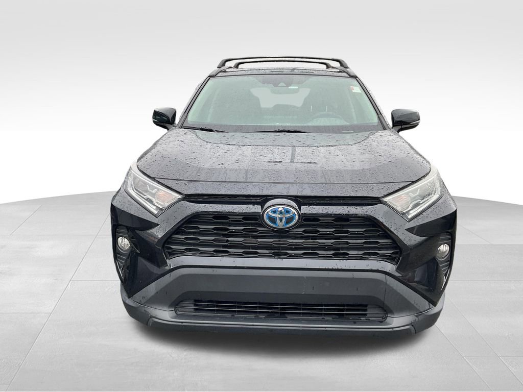 Used 2019 Toyota RAV4 XLE w/ Convenience Package image 3