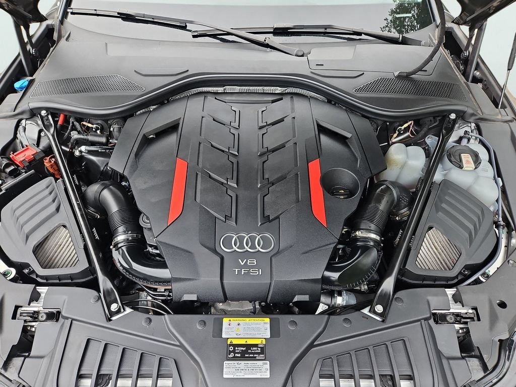 Certified 2023 Audi S8 AWD/4WD image 39