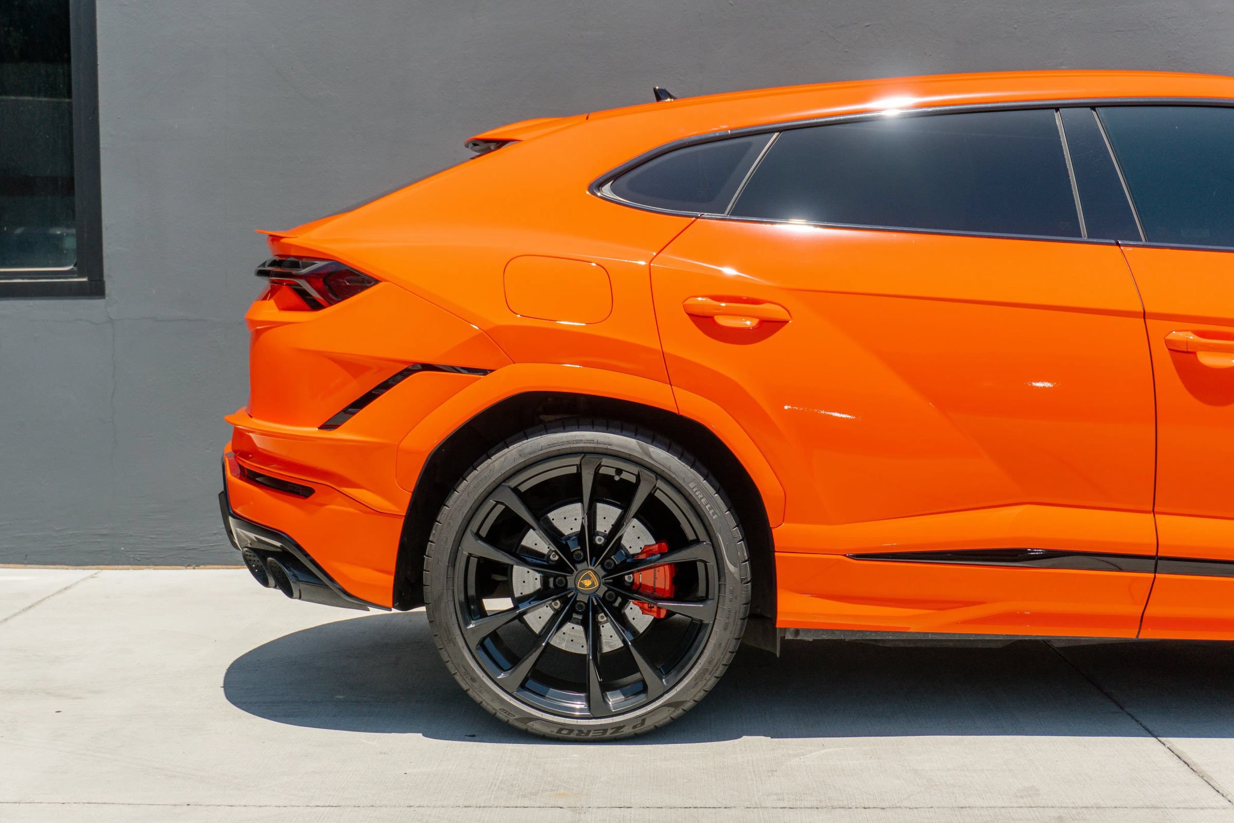 Used 2023 Lamborghini Urus S AWD/4WD image 33