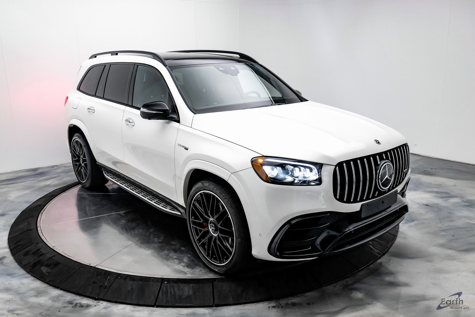 Used 2022 Mercedes-Benz GLS 63 AMG 4MATIC w/ Warmth & Comfort Package image 21