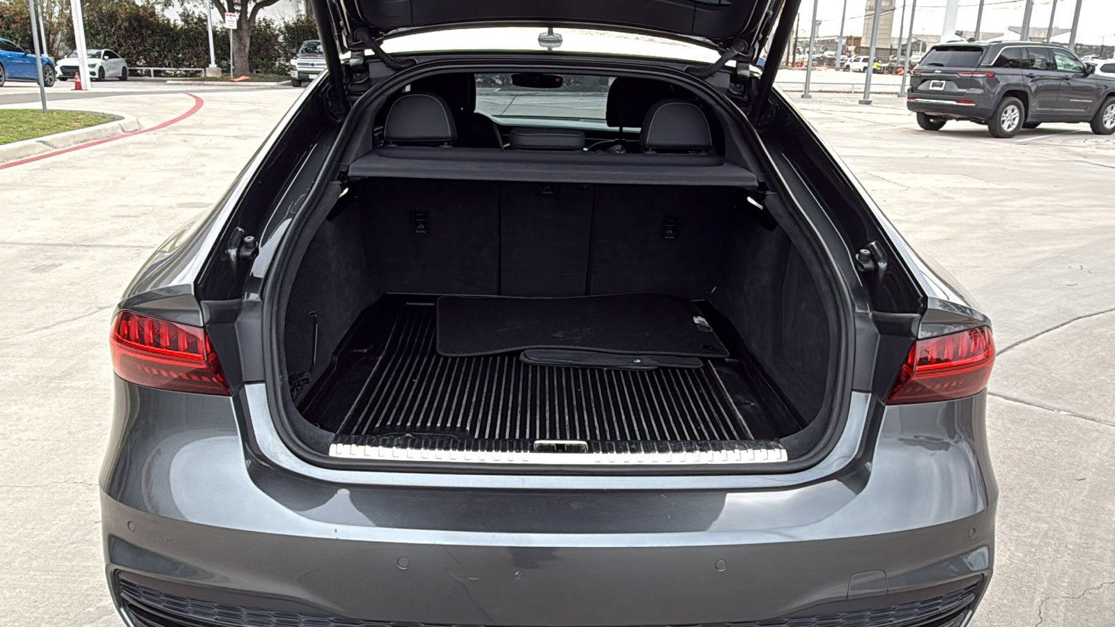 Used 2023 Audi A7 3.0T Premium Plus w/ Premium Plus AWD/4WD image 23