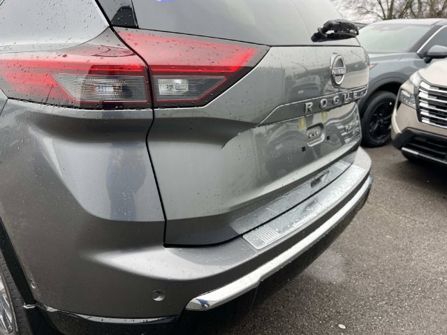 New 2026 Nissan Rogue Platinum w/ Tech Package AWD/4WD image 10