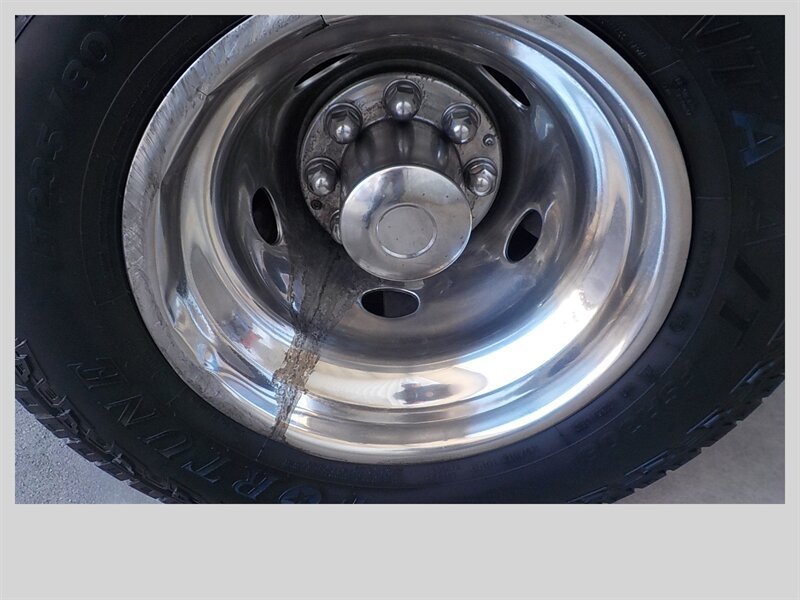 Used 2014 RAM 3500 Tradesman w/ Chrome Appearance Group AWD/4WD image 8