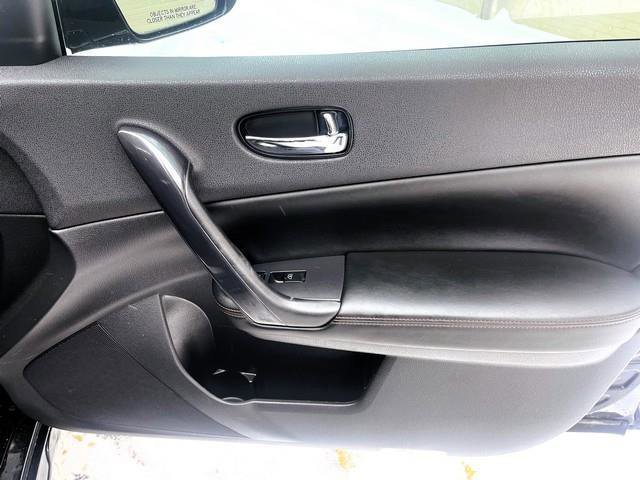 Used 2014 Nissan Maxima 3.5 SV FWD image 39