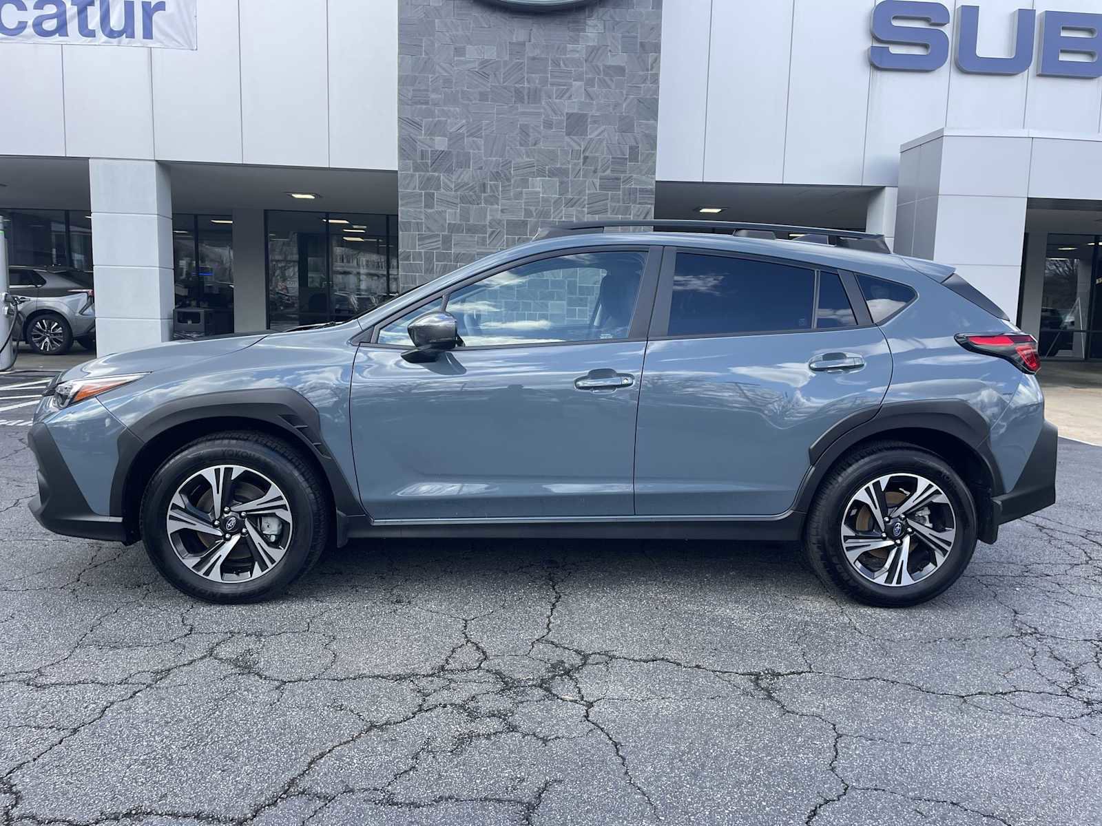Certified 2025 Subaru Crosstrek 2.0i Premium image 2