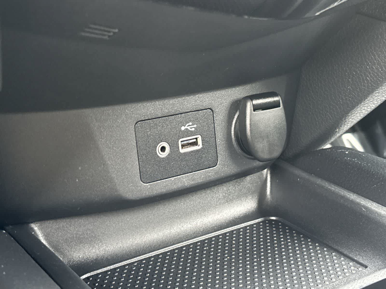 Used 2019 Nissan Rogue SV FWD image 27