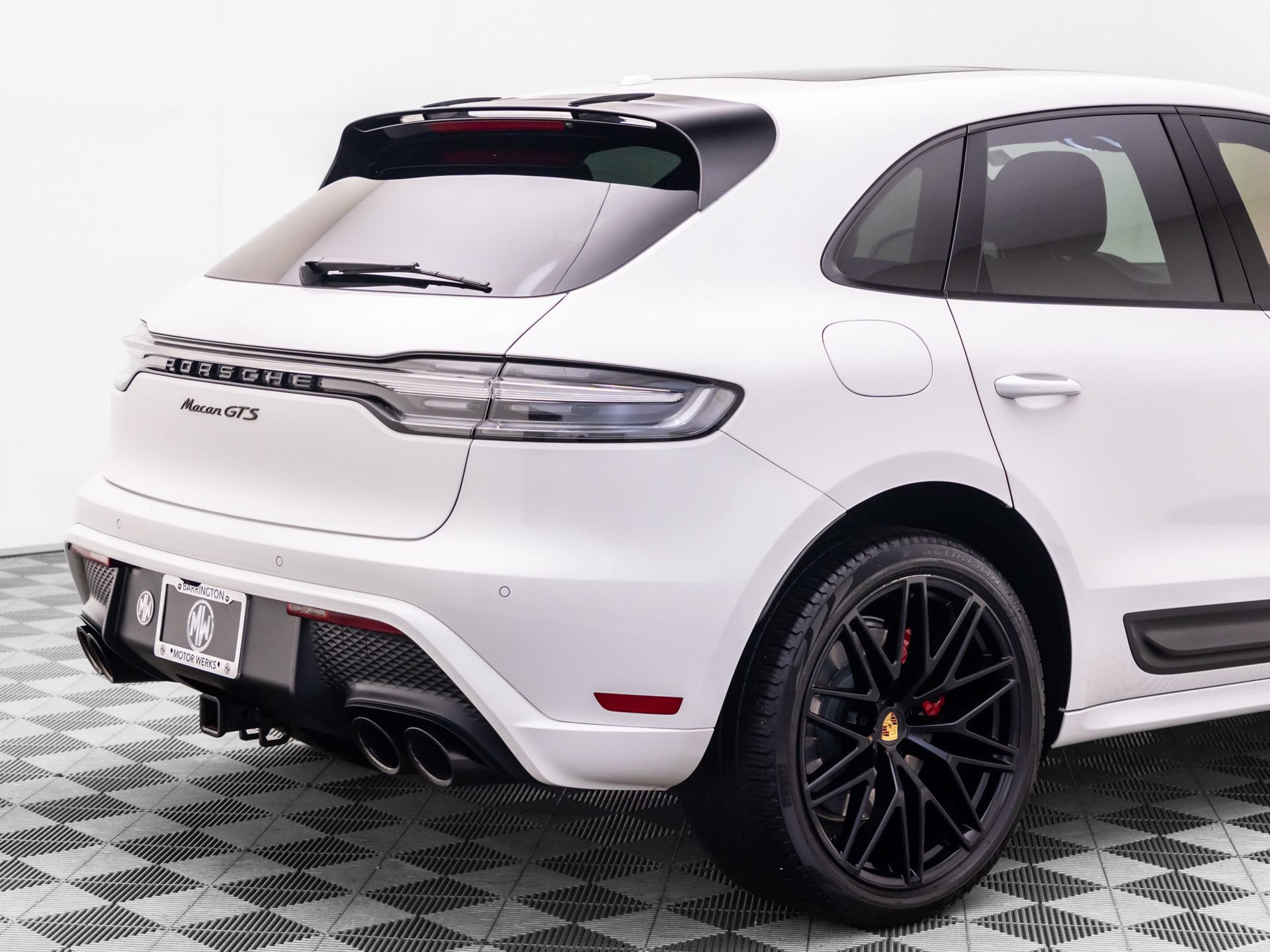 Used 2023 Porsche Macan GTS AWD/4WD image 38
