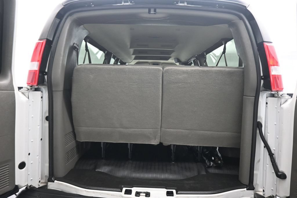 Used 2023 Chevrolet Express 3500 LS RWD image 38