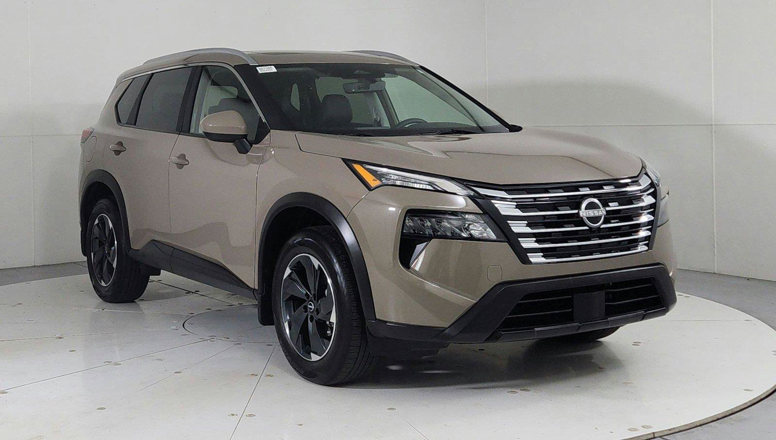 Used 2024 Nissan Rogue SV w/ SV Premium Package