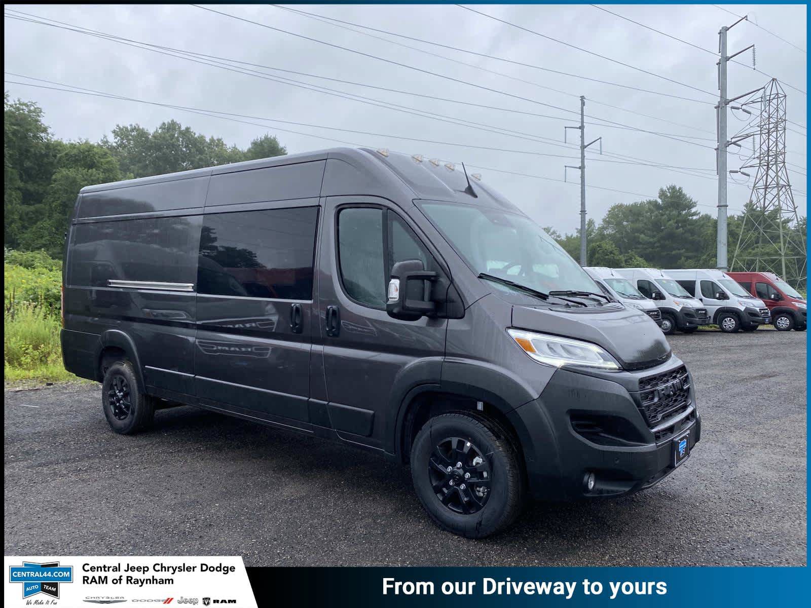 Used 2025 RAM ProMaster 3500 w/ Quick Order Package 22H SLT+ FWD image 1