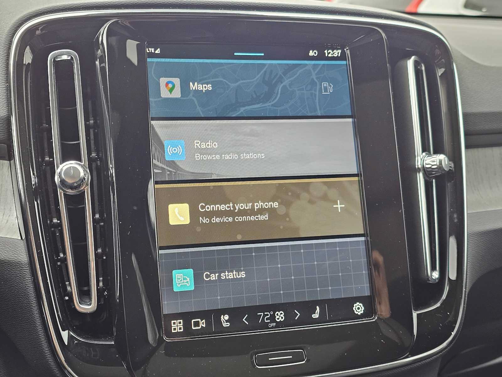 New 2025 Volvo XC40 B5 Plus w/ Climate Package AWD/4WD image 27
