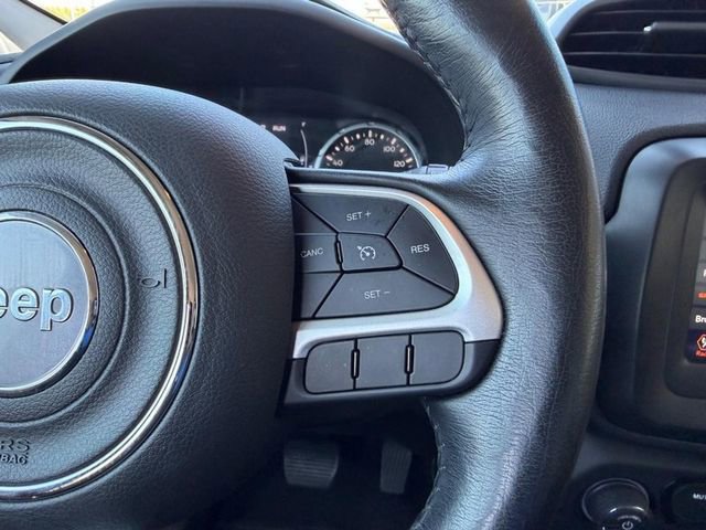 Used 2020 Jeep Renegade Latitude w/ Cold Weather Group image 13