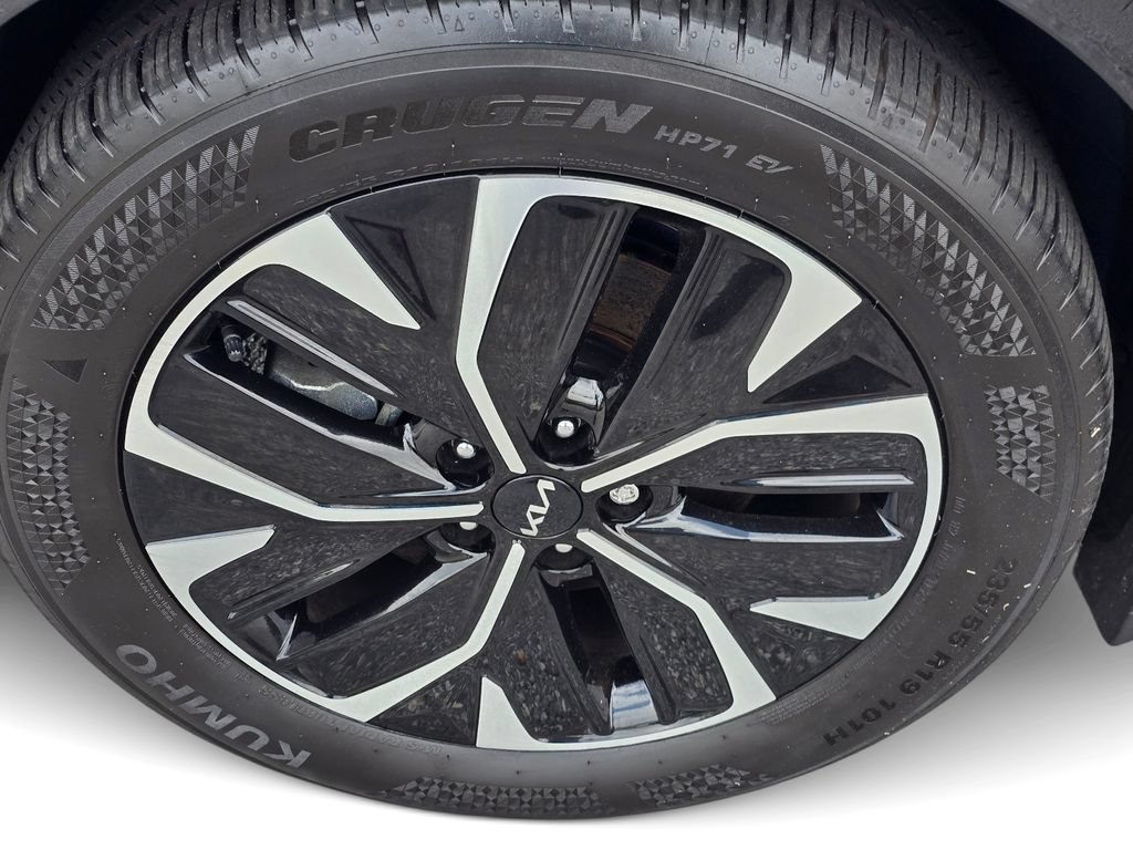 Certified 2024 Kia EV6 Wind w/ Wind Technology Package AWD/4WD image 12