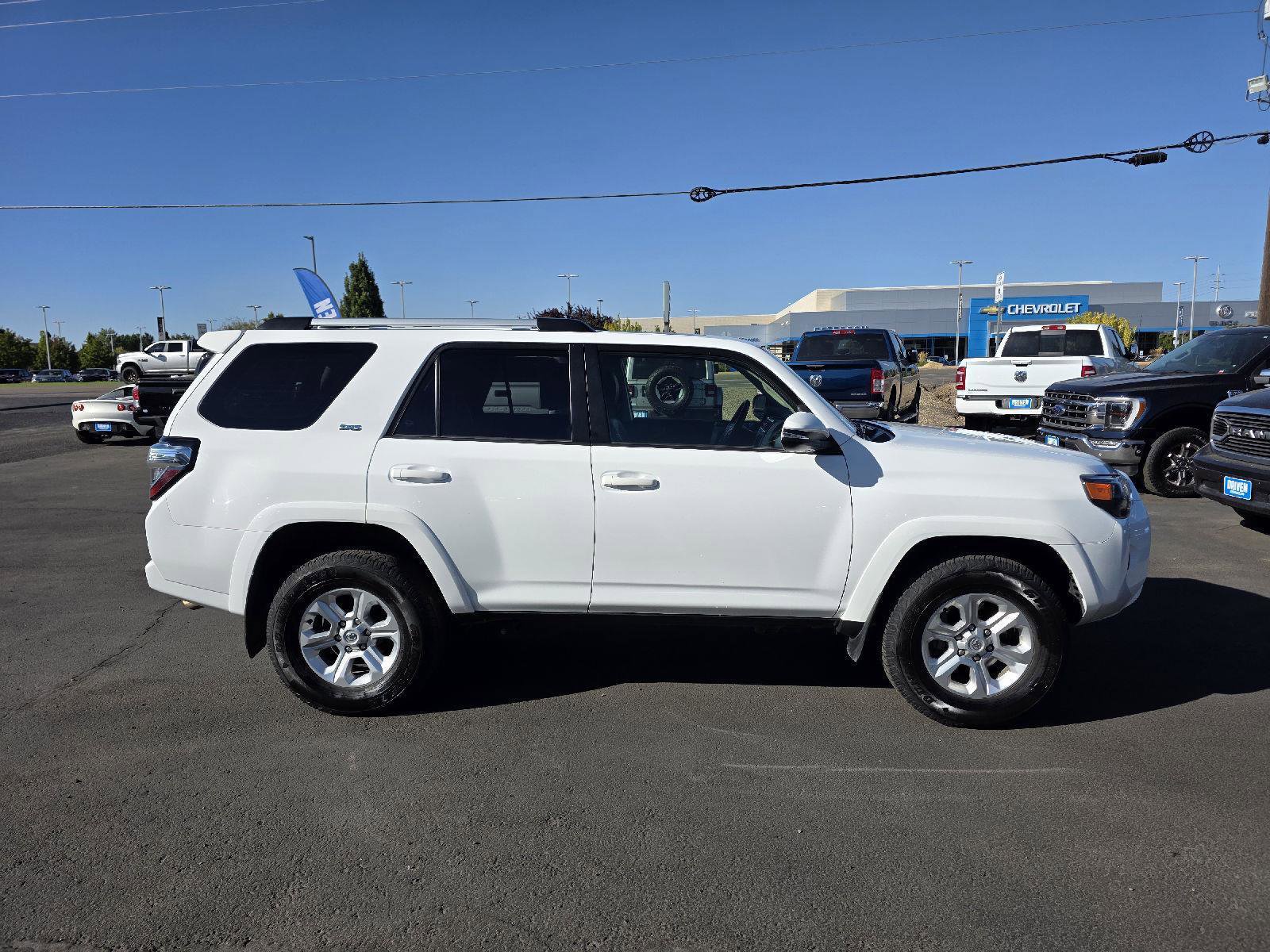 Used 2023 Toyota 4Runner SR5 Premium image 4