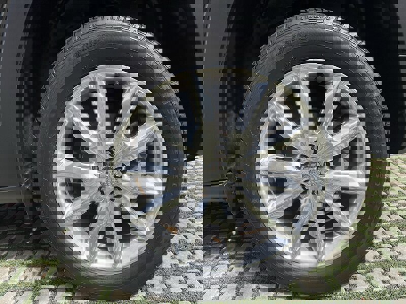 Used 2016 Jeep Cherokee Limited image 20