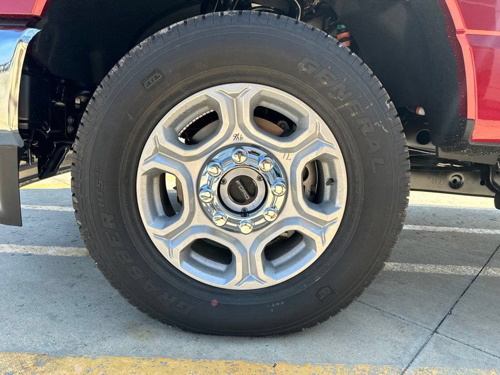 New 2026 Ford F350 XLT w/ XLT Premium Package AWD/4WD image 39