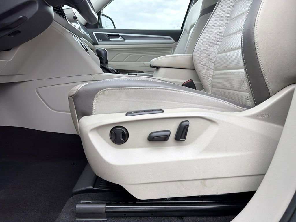 Used 2021 Volkswagen Atlas SEL Premium image 23