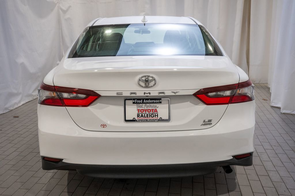 Used 2024 Toyota Camry LE image 5