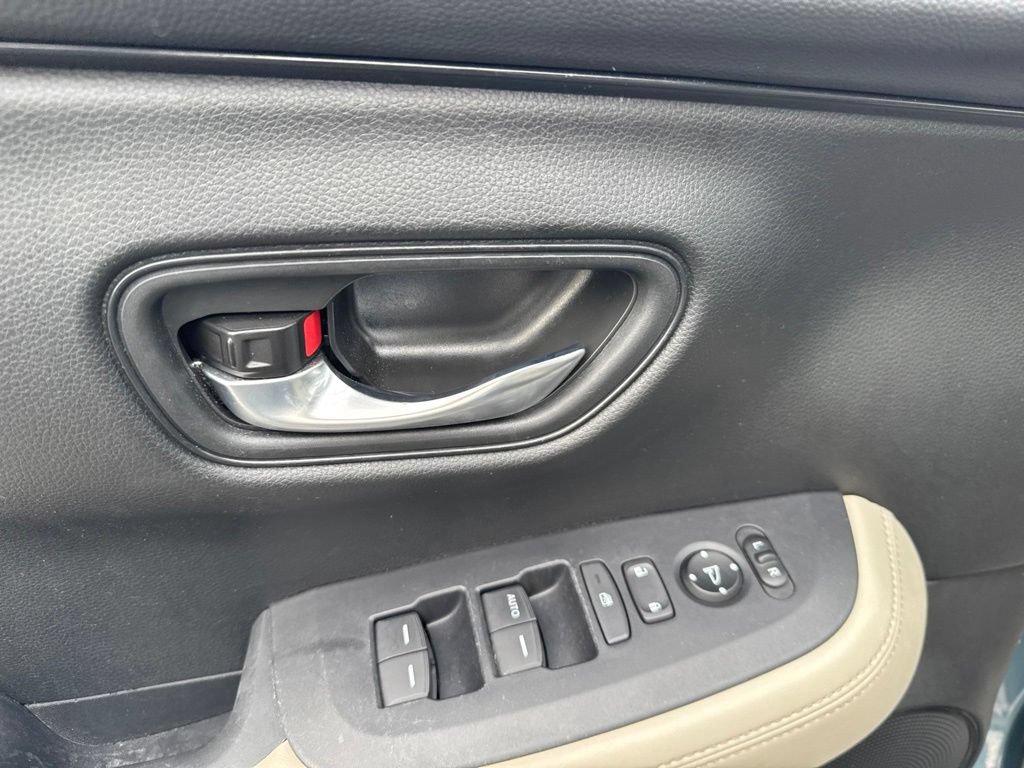 Used 2025 Honda HR-V LX image 11