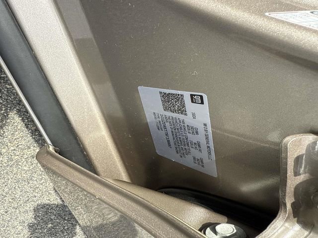 Used 2025 Chevrolet Malibu LT image 22