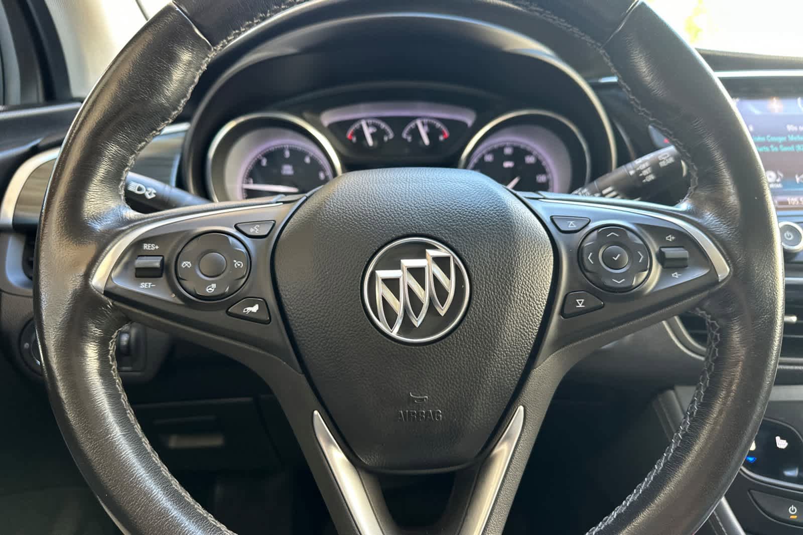 Used 2020 Buick Envision Essence FWD image 22