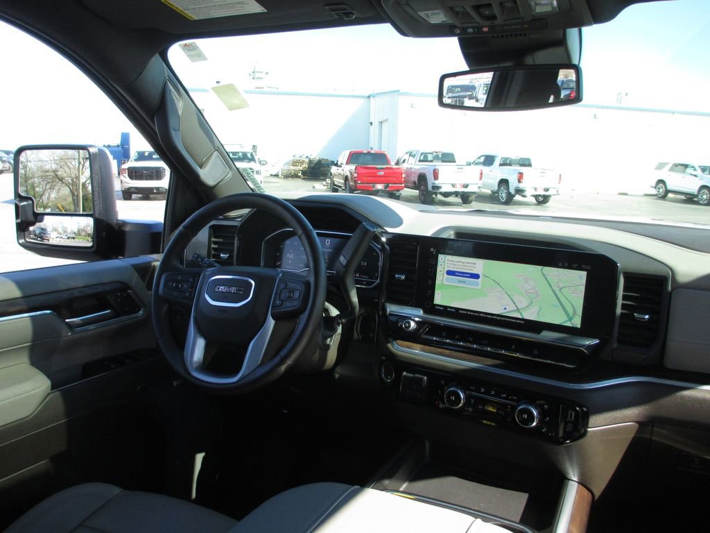 Used 2024 GMC Sierra 2500 SLT w/ SLT Premium Package image 28