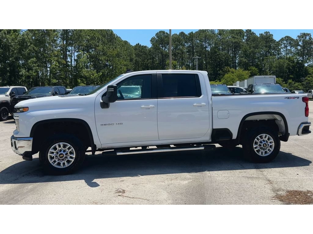 Used 2025 Chevrolet Silverado 2500 LT w/ Convenience Package AWD/4WD image 5