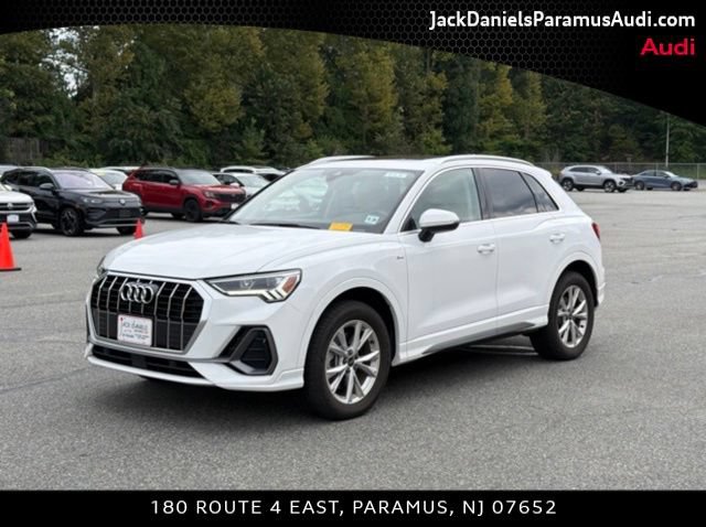 Used 2024 Audi Q3 2.0T Premium w/ Convenience Package