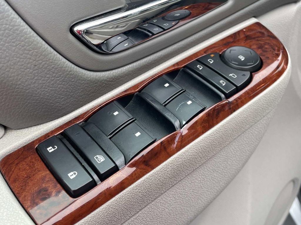 Used 2013 Chevrolet Tahoe LT w/ Luxury Package image 19