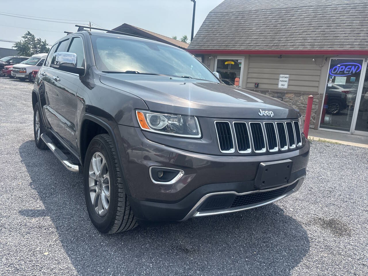 Used 2015 Jeep Grand Cherokee Limited AWD/4WD image 3