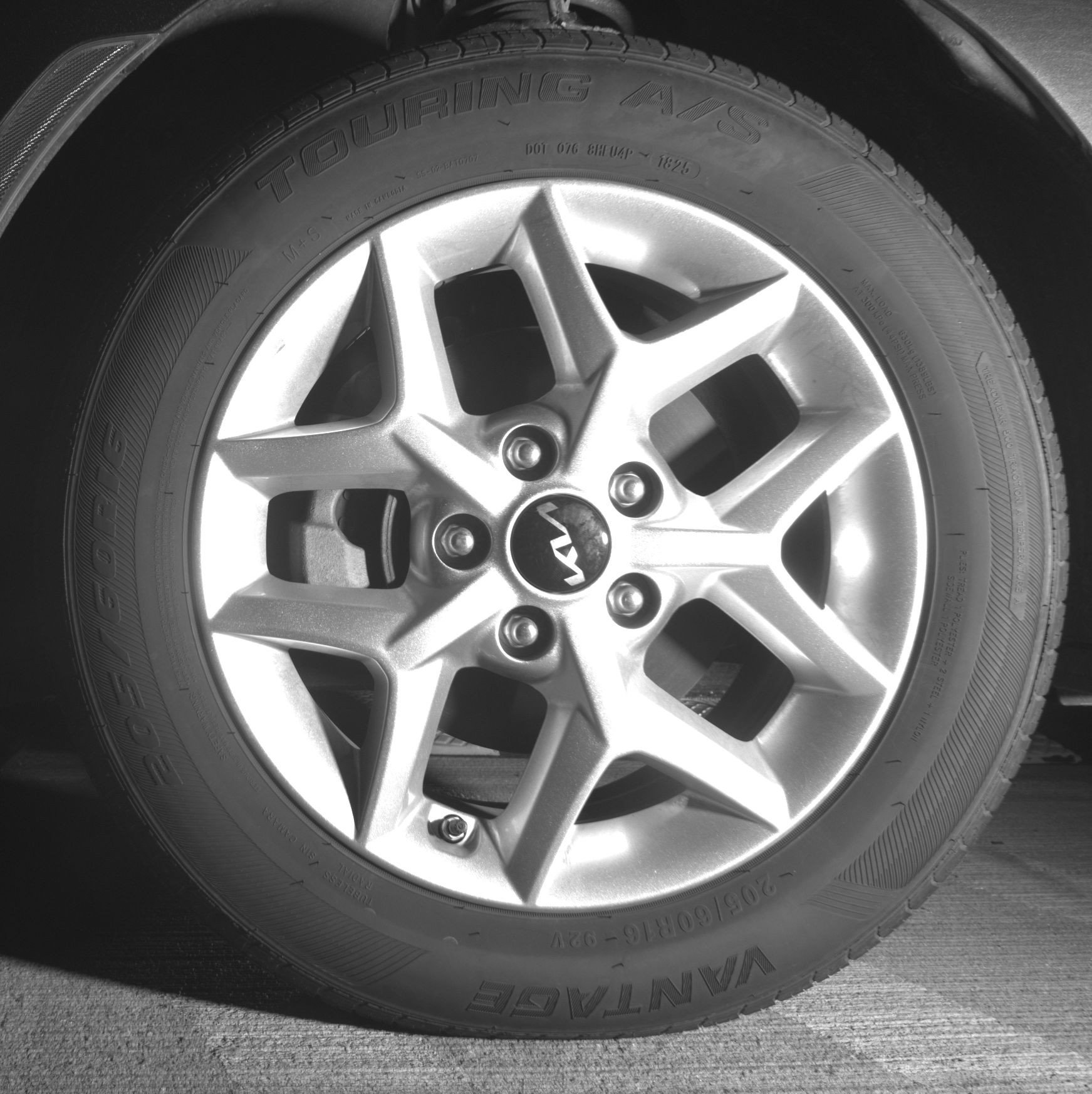 Used 2025 Kia Soul LX w/ LX Technology Package FWD image 12
