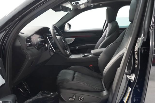 New 2025 Maserati Grecale Trofeo image 14