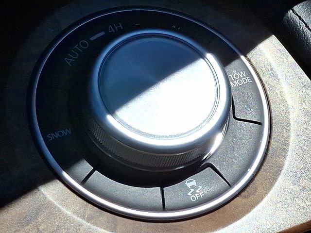 Used 2023 Nissan Armada SL AWD/4WD image 27